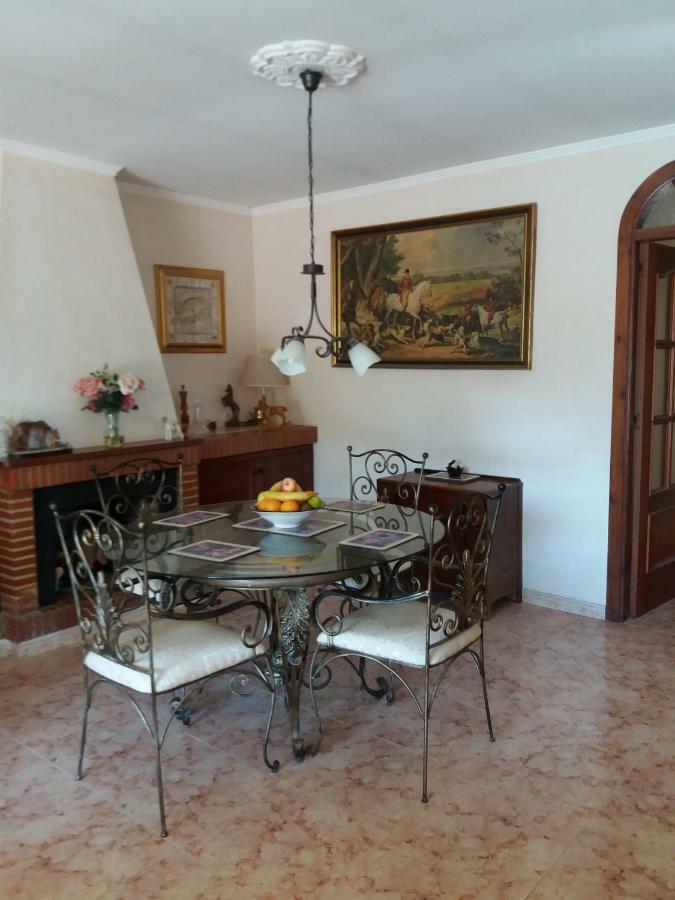 Villa De La Rosa Malaga Luaran gambar